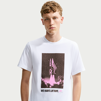 Nike Sportswear T-Shirt. Nike.com